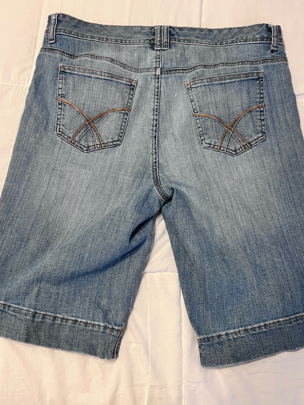 Tommy Hilfiger Light Blue Denim Shorts with Red Stitching - Picture 2 of 10